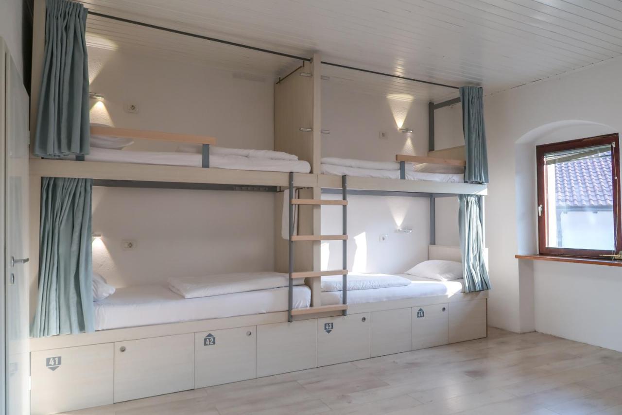 Premium Hostel โคบาริด ภายนอก รูปภาพ