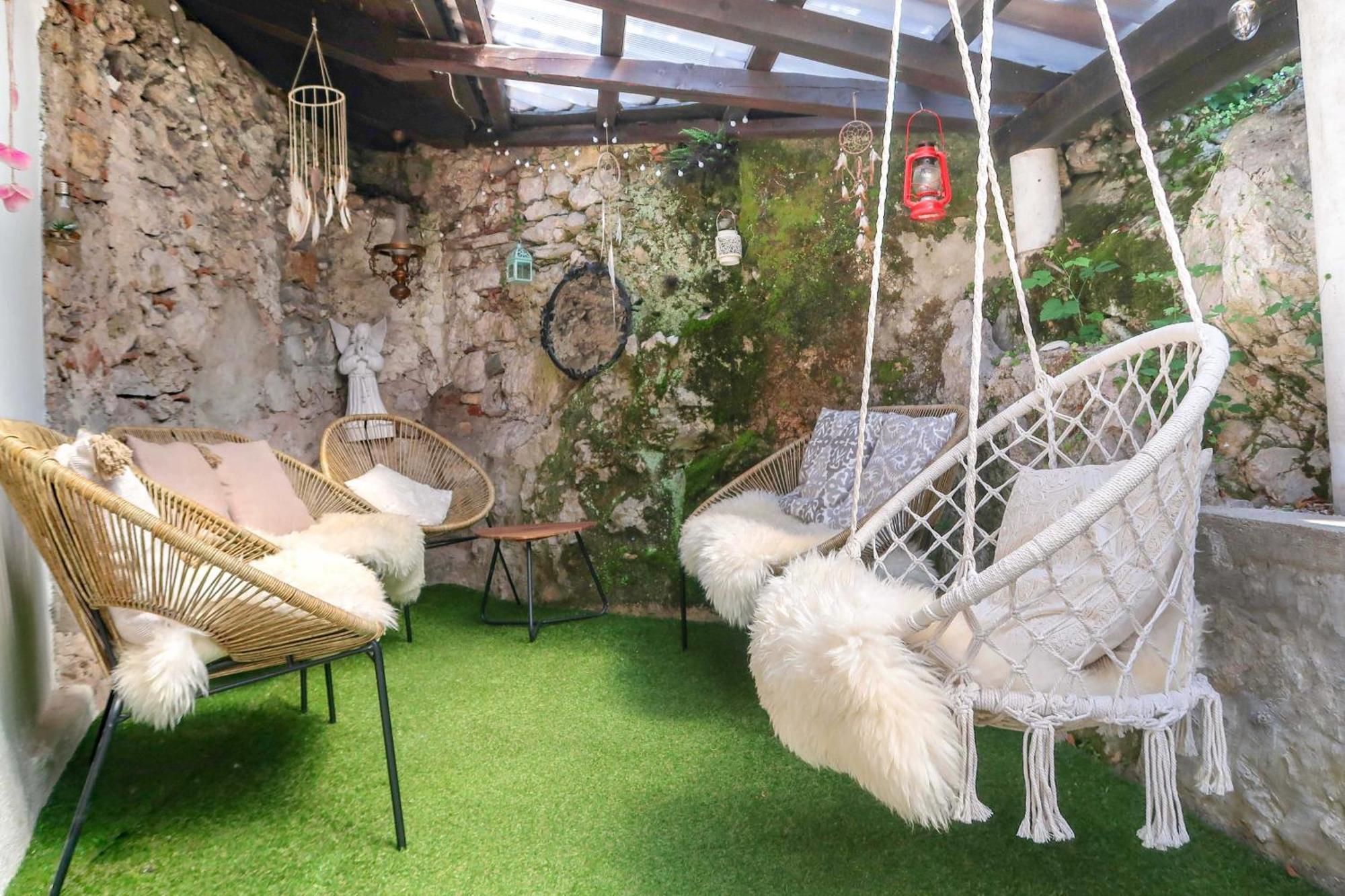 Premium Hostel โคบาริด ภายนอก รูปภาพ