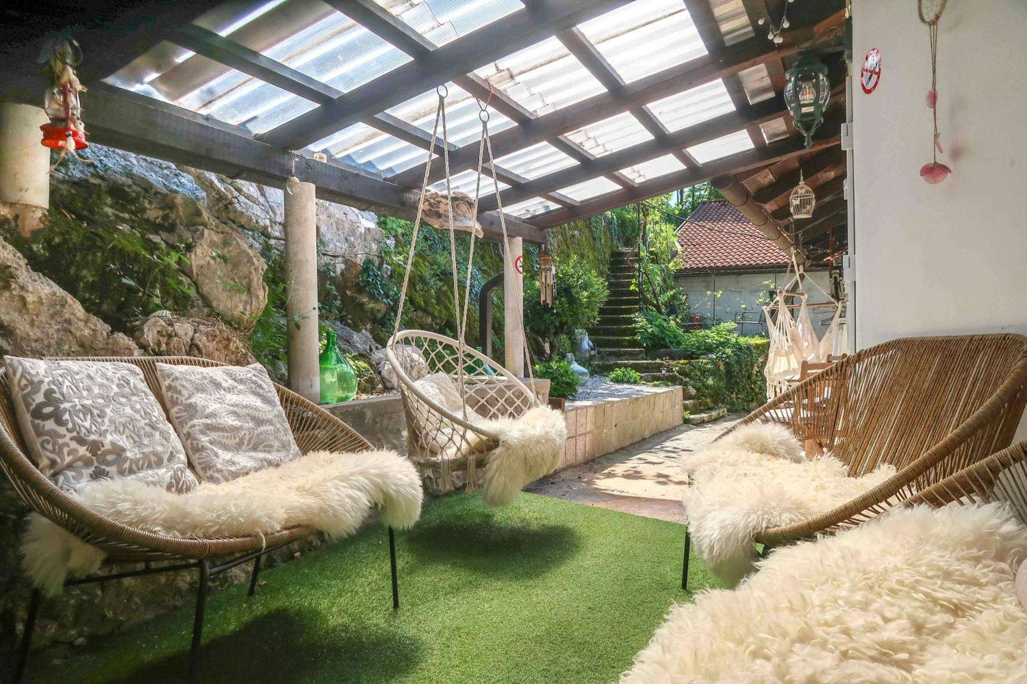 Premium Hostel โคบาริด ภายนอก รูปภาพ
